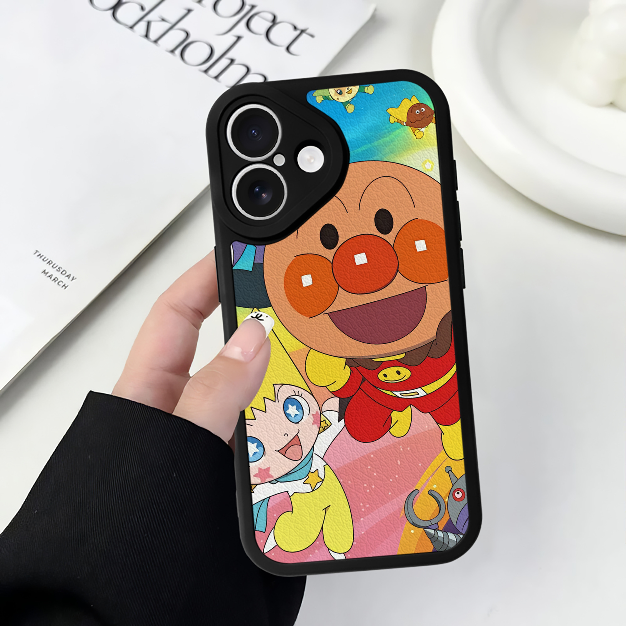 （画像用） アンパンマン Anpanman 【iPhone 16シリーズ対応】シリコンスマホケース（レザー調） 材質：シリコン